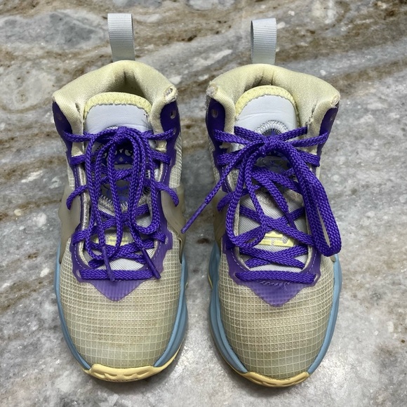 Nike Lebron 19 PS 'Easter' Sneakers 12 Toddler - Picture 2 of 12